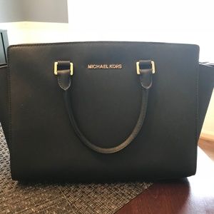 Michael Kors Selma Saffiano Leather Medium Satchel